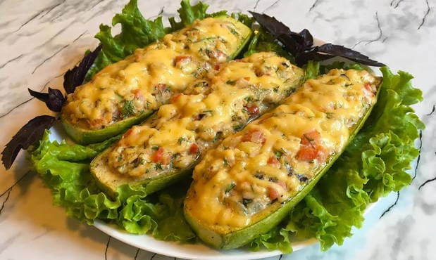 Oven baked stuffed zucchini with minced meat - 5 delicious and easy recipes with photos step by step
