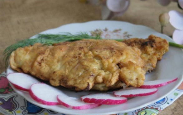 Chicken chops in batter with mayonnaise