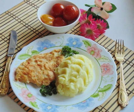 Chicken chops in egg