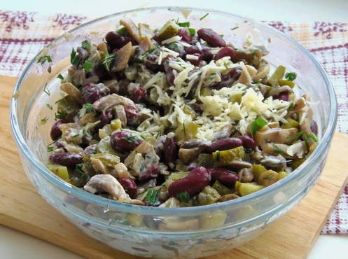 Salade de haricots, champignons et œufs