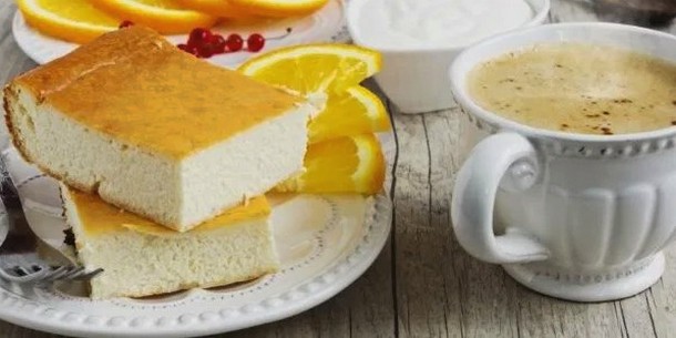 Cottage cheese casserole without eggs in a slow cooker