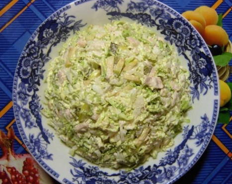 Chinese cabbage and chicken salad