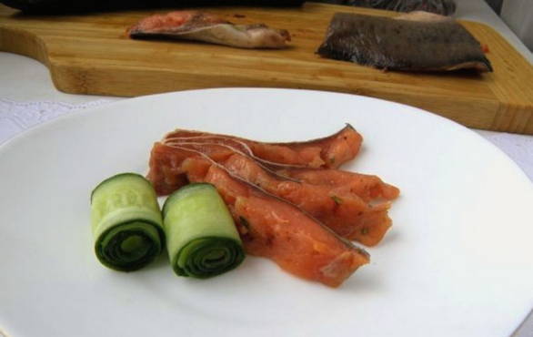 How to dry pickle pink salmon
