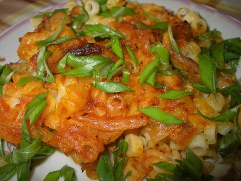 Pasta casserole with pieces of meat