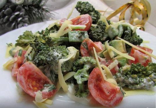 Broccoli and avocado salad