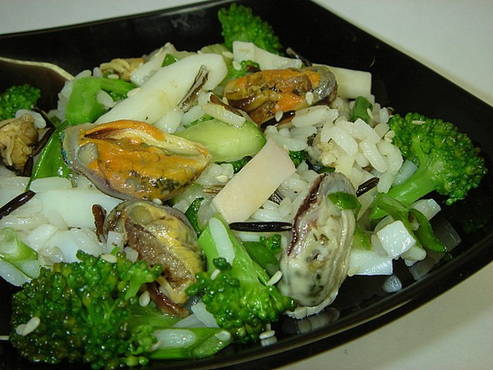 Salade van mosselen en inktvis