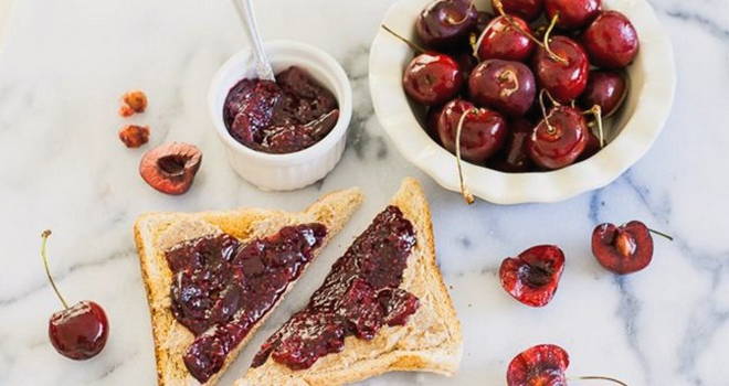 Pitted cherry jam