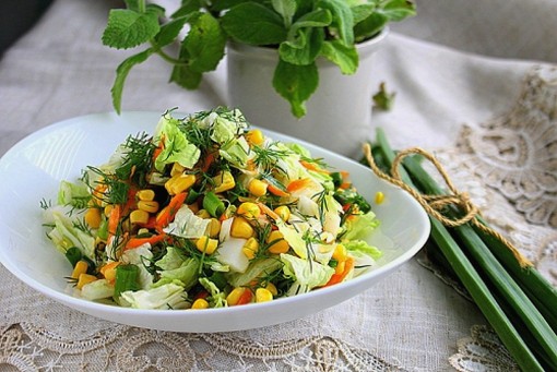 Peking cabbage and corn salads