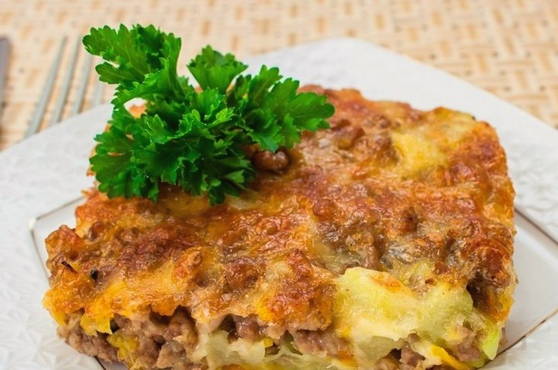 Zucchini casserole with minced meat