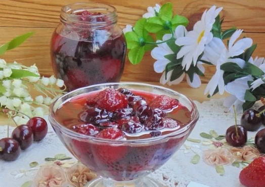 Sweet cherry jam with strawberries