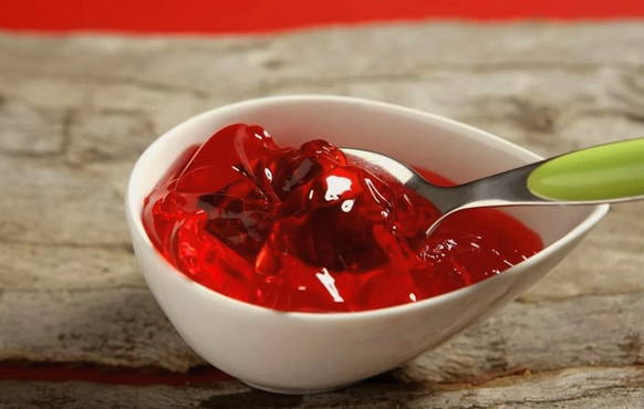 Jelly from raspberry juice for the winter