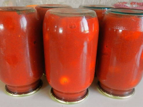 Tomatoes in their own juice a recipe for ages
