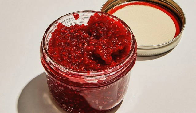 Raspberry jam for the winter a simple recipe