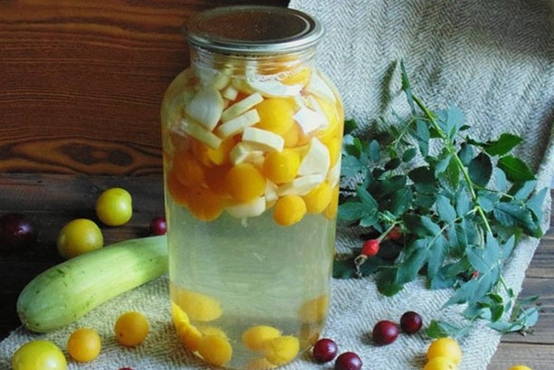 Cherry plum and zucchini compote without sterilization