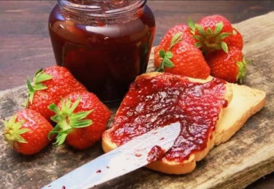 Strawberry jam through a blender