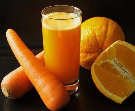 Carrot juice with orange for the winter