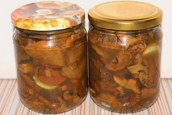 Salted mushrooms with onions for the winter