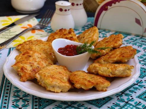 Juicy and soft minced turkey cutlets
