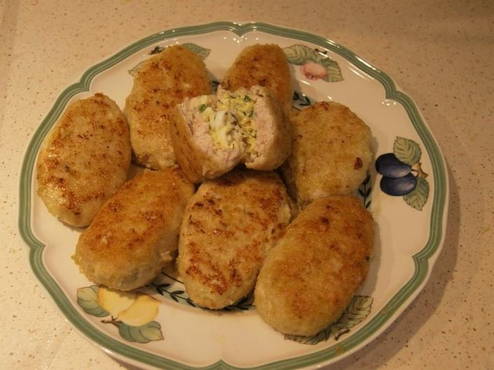 Turkey cutlets with cheese