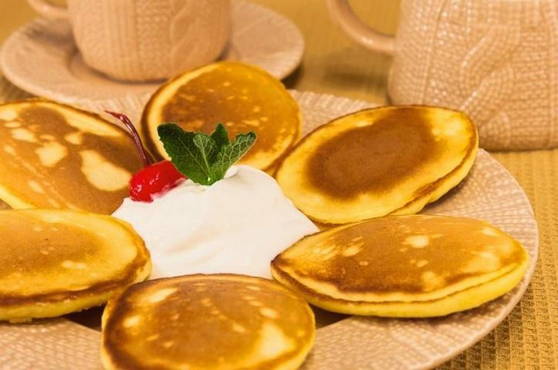 Cornmeal pancakes with kefir