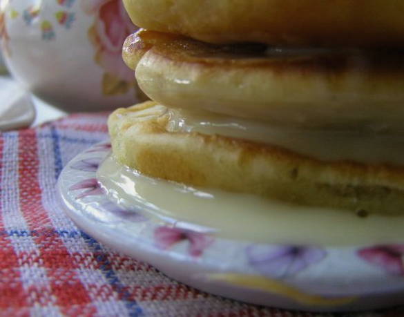Lush pancakes with yeast yogurt
