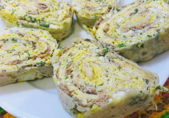 Lavash roll with canned pink salmon