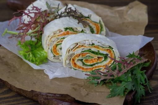 Lavash with chicken breast and Korean carrot