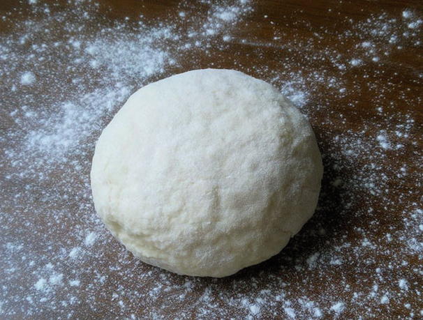 Dough for pasties with bubbles on kefir