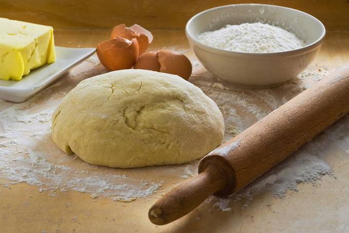 Dough for pasties on water without eggs
