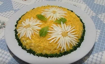 Puff salad with chicken, pineapple and cheese
