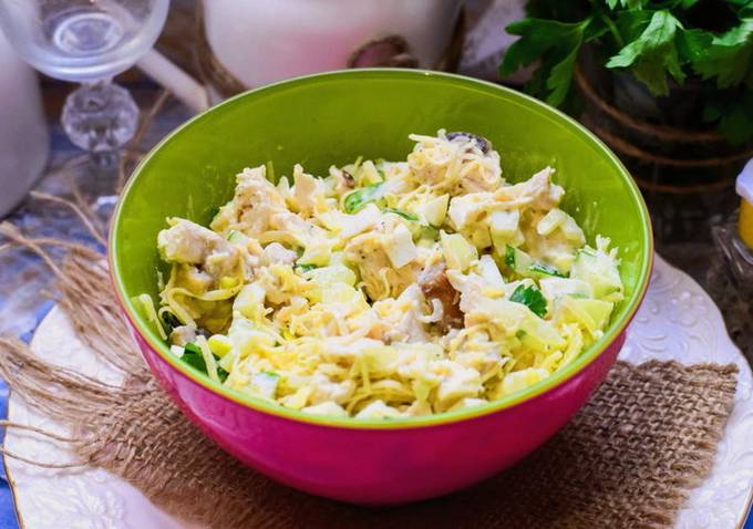 Chicken, cheese, egg and onion salad
