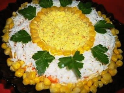 Puff salad with smoked chicken, Korean carrots and corn