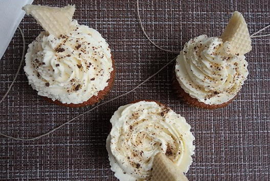 Cream of mascarpone and cupcake cream