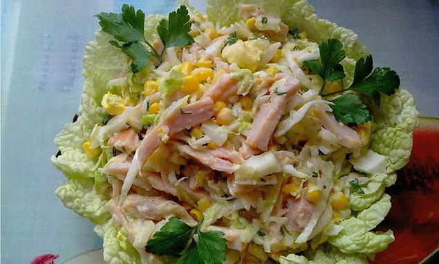 Smoked Chicken Salad with Corn and Peking Cabbage