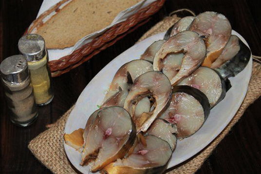 Pickled mackerel in tea at home