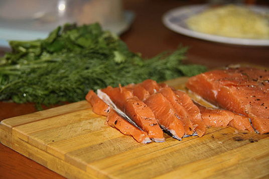 How to salt trout for sandwiches at home
