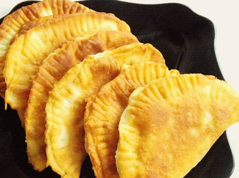 Crispy pasties with mineral water dough with bubbles