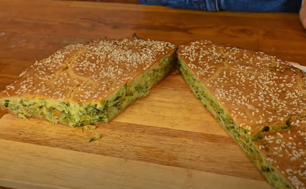 Cabbage jellied pie with milk in the oven