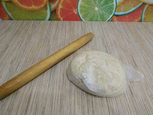 Thin and strong dough for manti