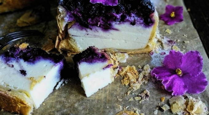 Blueberry Sour Cream Puff Pie