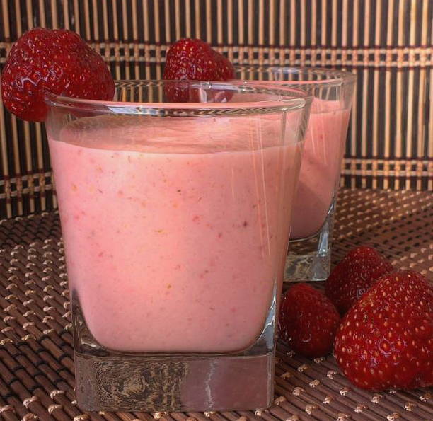 Strawberry, banana and kefir smoothie