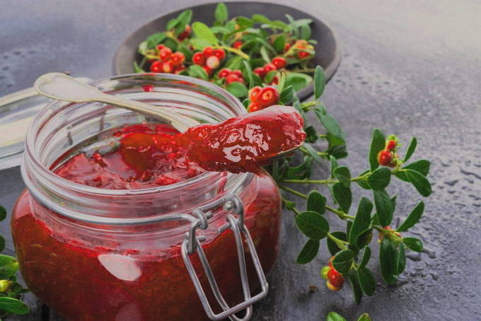 Lingonberry jelly for the winter