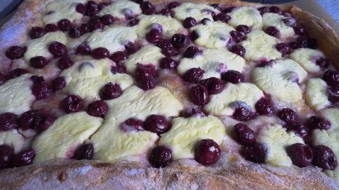 Yeast dough cherry pie with cottage cheese