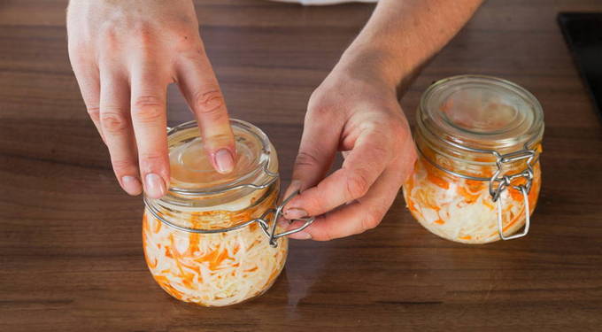 Pickled cabbage with carrots, vinegar and instant oil