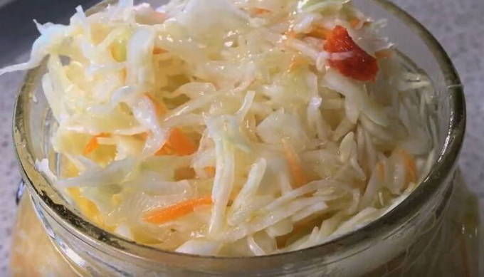 Quick salting of cabbage in 2 hours