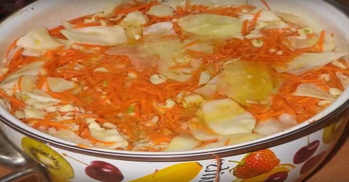 Korean style cabbage with instant pieces