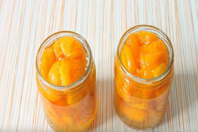 Apricot jelly with agar-agar for the winter